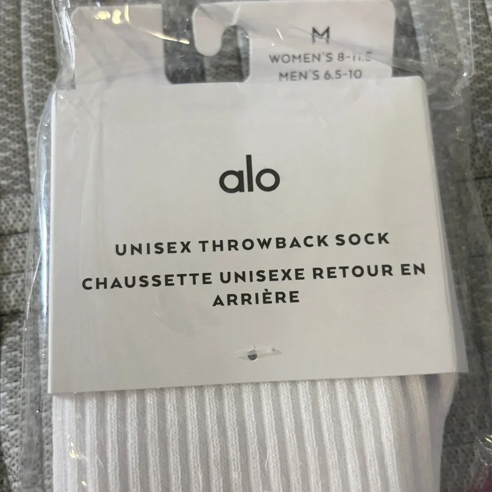 Alo Yoga Unisex Throwback Sock White Black Sz M W 8-11.5 M 6.5-10 NEW